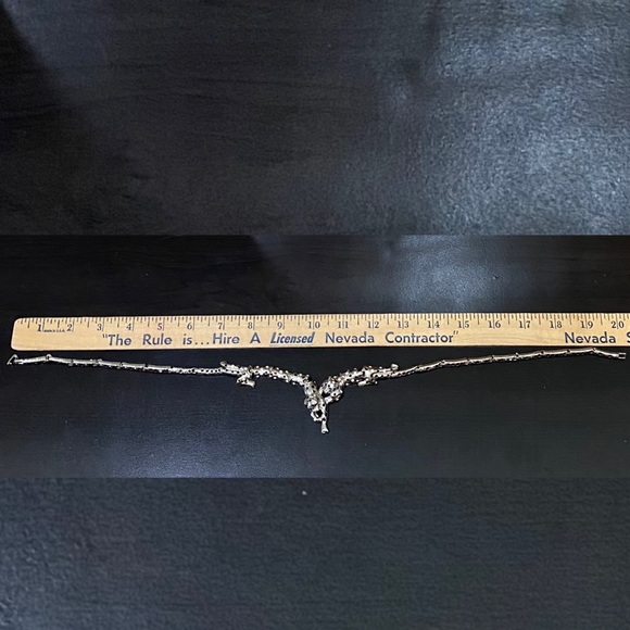 Unsigned Silver-tone Double Panther Leopard Articulated Necklace Earrings Set - Picture 14 of 16